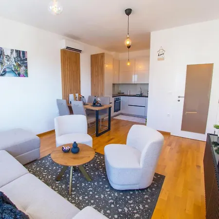 Apartment Lucy 1 *