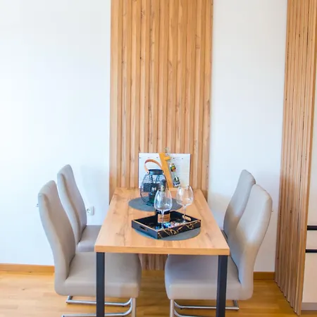 Apartment Lucy 1 *